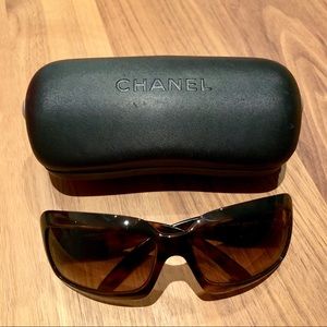 Timeless Chanel Tortoise Sunglasses